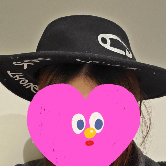 Black Fedora hat - Picture 3 of 3